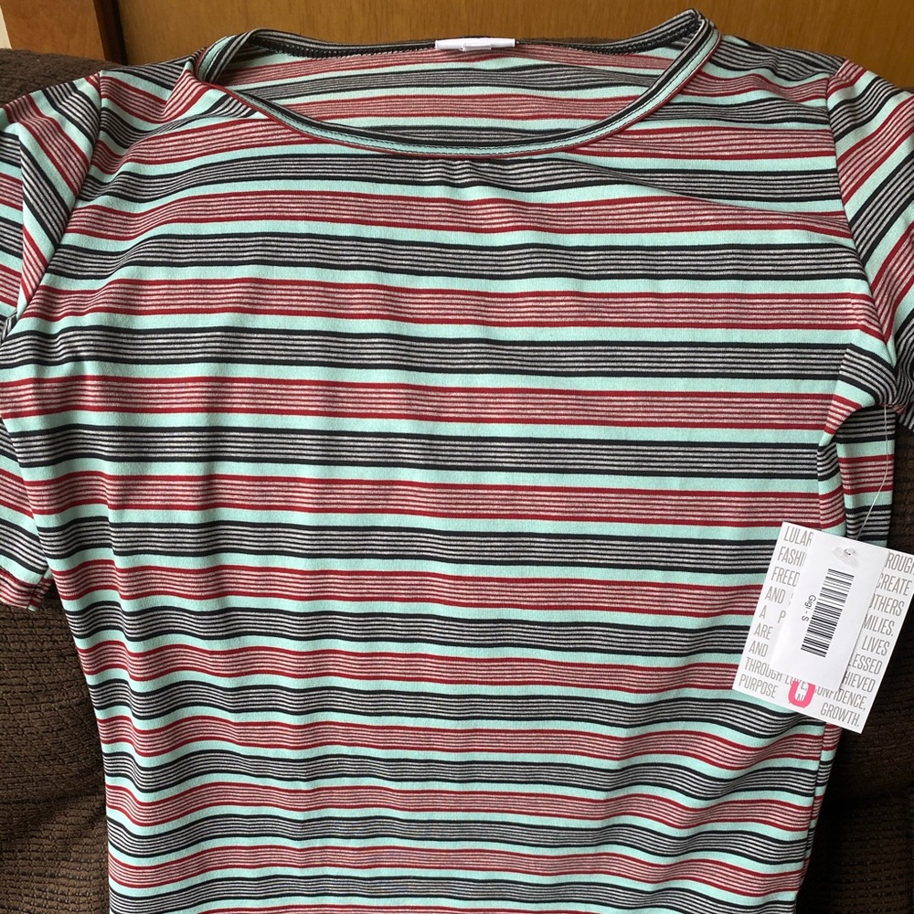Small Brand New LuLaRoe Gigi